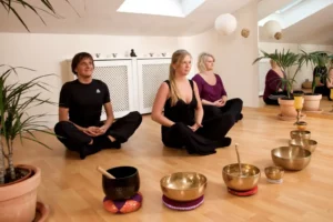Gruppe bei Zen Meditation